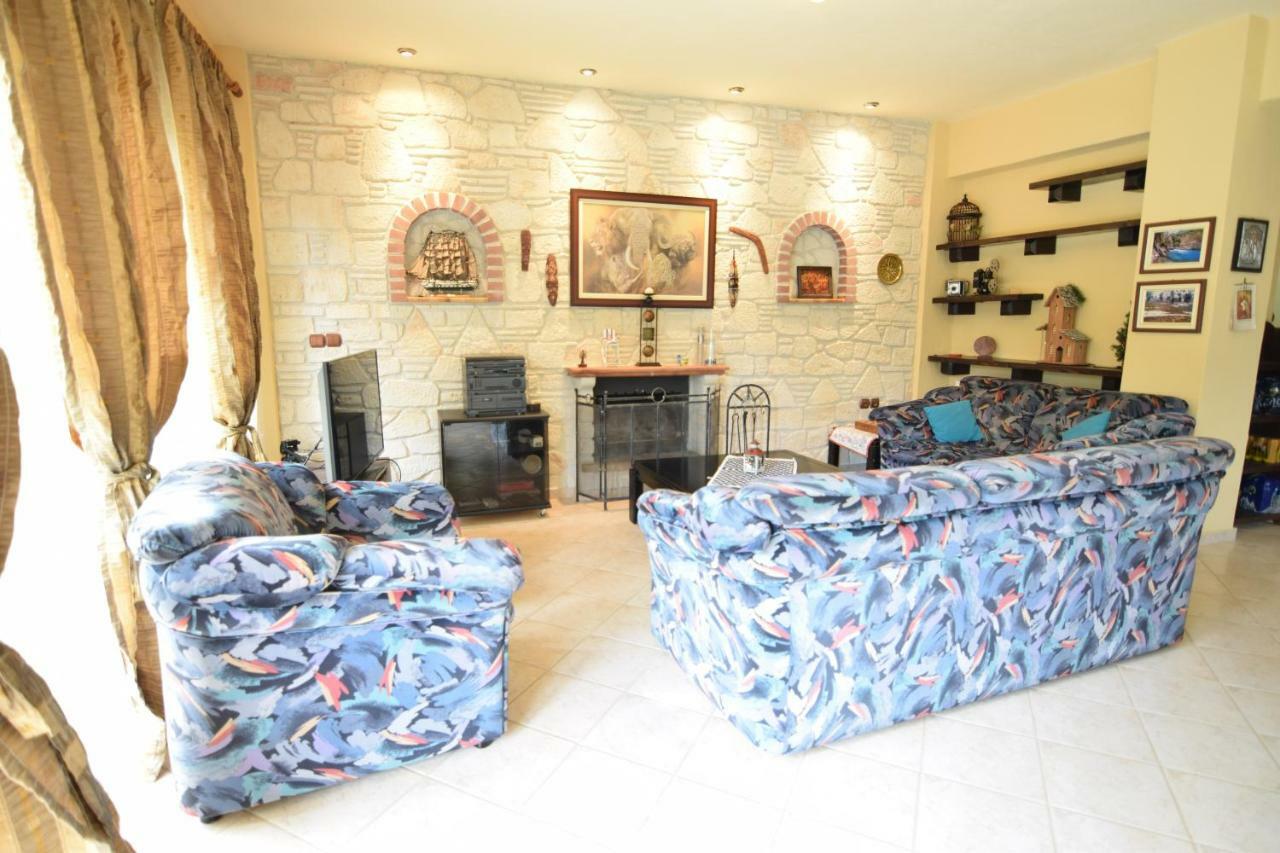 Holiday Villa Vee Nea Skioni Ngoại thất bức ảnh